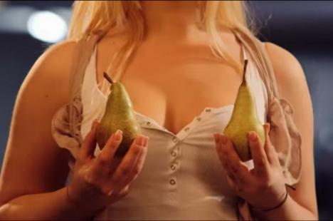 Campanie sexy pentru centurile de siguranţă (VIDEO)