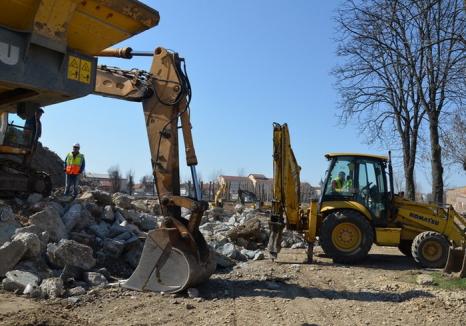 Compania Kesz pregăteşte lucrările la fundaţia primei clădiri din viitorul aqvaparc Nymphaea (FOTO)