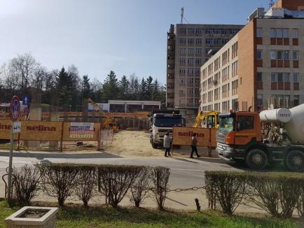 Urgenţe cu economii: Noua Unitate de Primire a Urgenţelor va fi prima instituţie publică din Oradea cu fundaţie termică (FOTO)