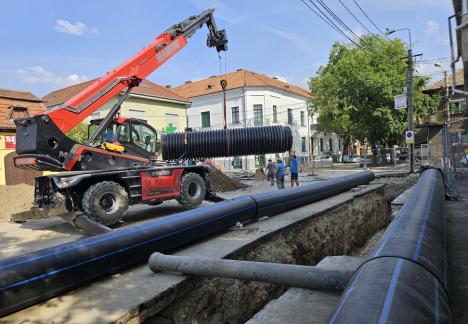 Circulaţia tramvaielor pe Bulevardul Decebal din Oradea NU va fi reluată la începutul școlii. Care este următorul termen limită (FOTO)