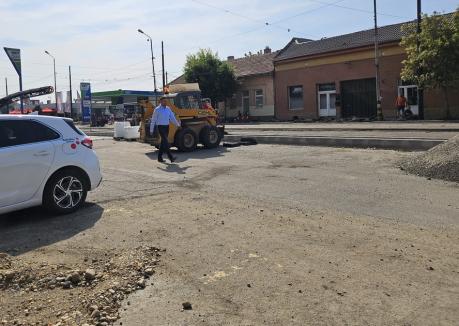 Circulaţia tramvaielor pe Bulevardul Decebal din Oradea NU va fi reluată la începutul școlii. Care este următorul termen limită (FOTO)