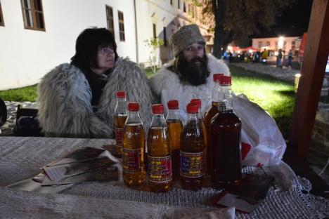 A început Sărbătoarea Recoltei. Taraful lui Caliu din Clejani a făcut un super show la Oradea, pentru prea puţini spectatori (FOTO/VIDEO)