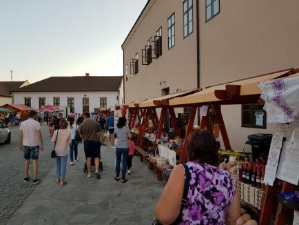 Sărbătoarea Recoltei: Ce bunătăţi sunt în Cetatea Oradea şi de ce a plecat un floricultor bihorean supărat acasă (FOTO)