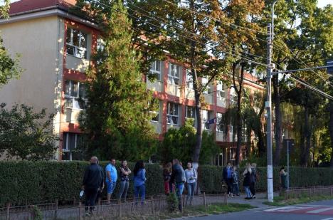 La Şcoala nr. 16 din Oradea, cursuri exclusiv online din cauza îmbolnăvirilor cu Covid-19