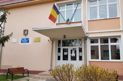 Ștampilă cu mister: Dosarul ștampilei false de la Școala Avram Iancu din Oradea zace la sertar
