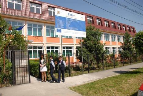 AIO scoate la licitaţie un spaţiu pentru închirierea unui chioşc în curtea Şcolii Avram Iancu