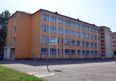 Concursul de directori pentru şcolile din Bihor: O şcoală de cartier din Oradea a atras 6 doritori!