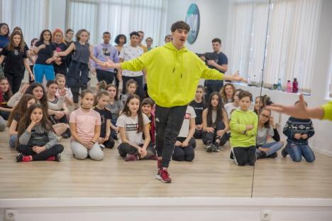Dansează din nou! Școala Now Dance, a lui Emil Rengle, și-a redeschis porțile, oferind 10 cursuri noi orădenilor (FOTO / VIDEO)