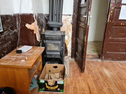 După zarvă, zárva! DSP a închis clădirea şcolii profesionale fantomă din Lugaşu de Jos (FOTO)