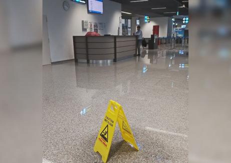 Atenție la picioare! Terminalul nou al Aeroportului Oradea a fost inundat  