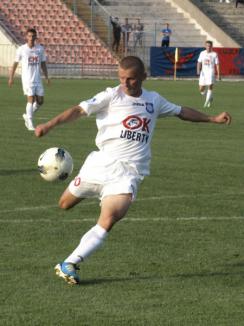 S-a întors la echipă: Sebastian Sfârlea a semnat pentru un an de zile cu FC Bihor
