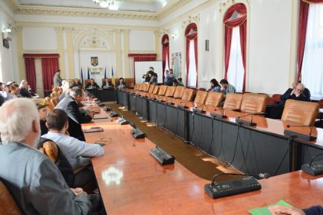 Eşec şi la şedinţa 'de îndată' a Consiliului Judeţean: PNL-iştii nu şi-au făcut aparţia, proiectele RO-HU în pericol (FOTO)