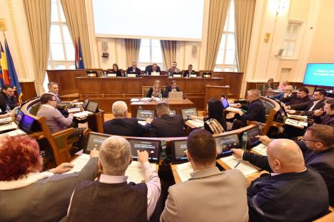 Plătim la fel! Primarul Florin Birta menţine tariful gigacaloriei pentru populaţie, deşi preţul de producţie a scăzut (FOTO)