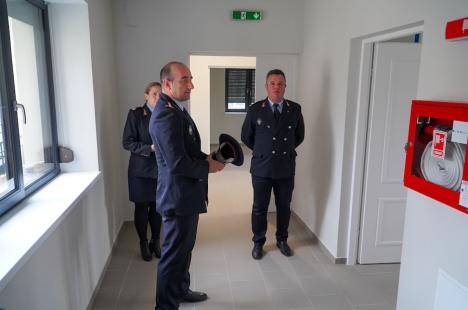 Detașamentul 2 de Pompieri Oradea a fost modernizat. Garajele au un sistem de eliminare a gazelor unic în subunitățile din Bihor (FOTO/VIDEO)