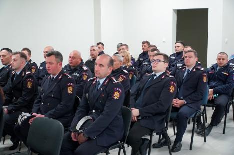 Detașamentul 2 de Pompieri Oradea a fost modernizat. Garajele au un sistem de eliminare a gazelor unic în subunitățile din Bihor (FOTO/VIDEO)