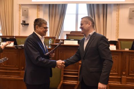 Ministrul Marcel Boloş a semnat la Oradea finanţarea a 6 proiecte europene în valoare de 90 milioane euro. Vezi pe ce merg banii!