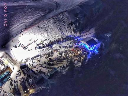 Mii de turişti la Sărbătorile Zăpezii de la Vârtop. IMAGINI SPECTACULOASE