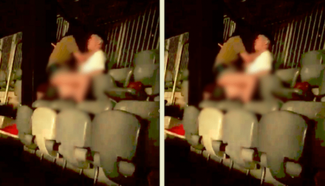 Sex în tribune, la Untold: Doi tineri, surprinşi de spectatori ”în acţiune” (VIDEO)