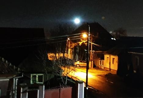 Lumină lină: Sistemul de balizaj de pe turnul CET Oradea s-a stricat... spre bucuria locuitorilor din Sântandrei