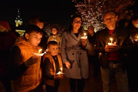 Paști în Oradea: Mii de creștini au participat la slujba de Înviere în bisericile din centrul orașului (FOTO/VIDEO)