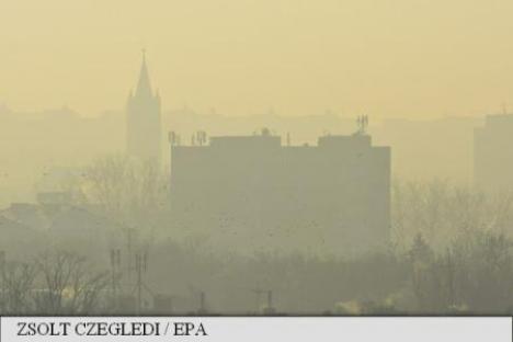 Alertă de smog în Ungaria, aproape de graniţă: Autorităţile recomandă populaţiei să nu iasă din case