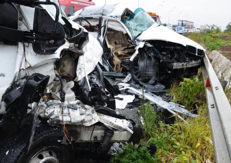 A rulat spre moarte: Şoferul BMW-ului din accidentul de pe centură a murit la spital