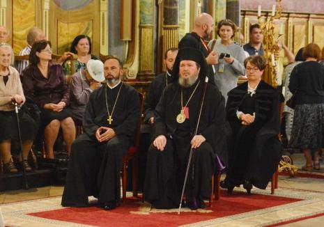 Sofronie, în vizor! O mână de credincioşi bihoreni cer caterisirea episcopului ortodox al Oradiei pentru că a participat la o slujbă a greco-catolicilor