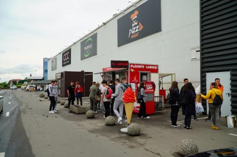 Evacuare lângă Auchan Oradea: Șase din nouă localuri funcționează ilegal (FOTO)