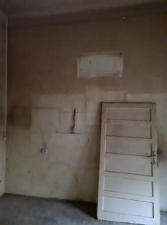Ne enervează: Starea mizerabilă a apartamentelor pe care Primăria Oradea le scoate la închiriat (FOTO)