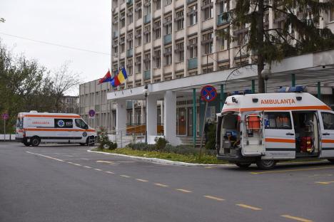 Jenant: lănțișorul din aur al unui pacient Covid decedat în Spitalul Municipal din Oradea a dispărut