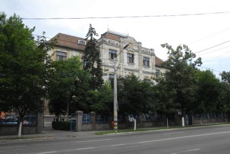 Primăria Oradea, interesată să primească Spitalul CFR din Oradea de la Ministerul Transporturilor, care vrea să scape de el