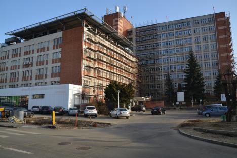 Spital prea ocupat: Spitalul Județean din Oradea a rămas în epoca de piatră la capitolul programări