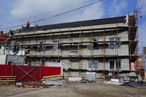 Construcţia ambulatoriului Spitalului militar Avram Iancu din Oradea este în curs de finalizare (FOTO)