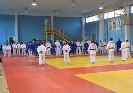 Sportivi austrieci, la antrenamente cu judoka orădeni la LPS Bihorul