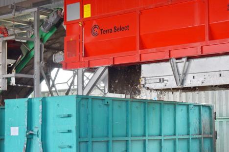 Cum reușește Bihorul să arunce mai puține gunoaie la haldă: Stația de tratare mecano-biologică a deșeurilor a intrat în funcțiune (FOTO)