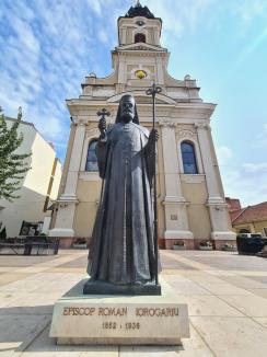 Statui cu lipsuri: Cum arată statuile „românești” din Oradea? (FOTO)