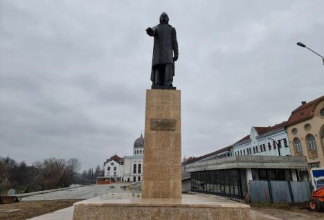 Ziua Culturii Naționale va fi sărbătorită în Oradea la statuia restaurată a poetului Mihai Eminescu