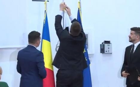 Gafă după gafă a Guvernului Dăncilă: Steagul Estoniei, pus invers. Situaţia - salvată de premierul estonian (VIDEO)