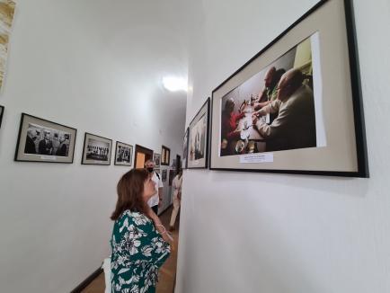 70 de viață, 50 de artă: Expoziție cu fotografii realizate în cinci decenii de fotograful Ștefan Tóth, vernisată în Cetate (FOTO / VIDEO)
