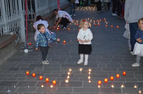 „Un milion de stele”: Bisericile catolice din Oradea, unite de Ziua Internaţională pentru Eradicarea Sărăciei (FOTO)