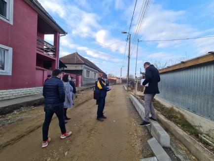 'Nu vom putea ieşi din garaj': Cum a convins un grup de localnici Primăria Oradea să modifice un proiect (FOTO)