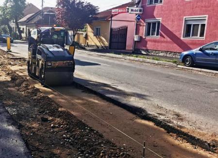 Reparaţiile străzii Muntele Găina din Oradea se vor finaliza la jumătatea lunii iunie (FOTO)