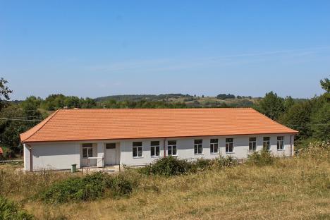 Sat recondiționat: Un mic grup de străini îndrăgostiți de frumusețea locului readuc la viață satul Zece Hotare din Bihor (FOTO)