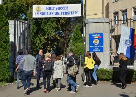 Rata succesului: La Universitatea din Oradea, 86% dintre absolvenţi au promovat examenele finale în acest an