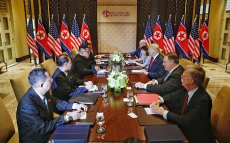Summit istoric: Donald Trump şi Kim Jong-un au semnat un pact, care prevede inclusiv denuclearizarea Peninsulei Coreene (FOTO/VIDEO)