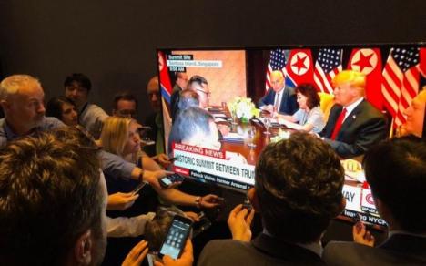 Summit istoric: Donald Trump şi Kim Jong-un au semnat un pact, care prevede inclusiv denuclearizarea Peninsulei Coreene (FOTO/VIDEO)
