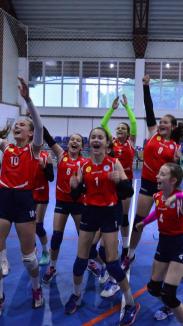 Voleibalistele de la ACS Super Volei 2017 Oradea s-au calificat la turneul final al Campionatului Naţional - Divizia Speranţe (FOTO)