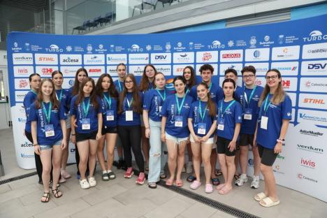 Peste 570.000 de lei strânși la Swimathon Oradea și un record de lungimi de bazin parcurse. Donațiile continuă până pe 28 iunie (FOTO/VIDEO)