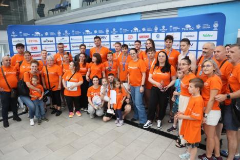 Peste 570.000 de lei strânși la Swimathon Oradea și un record de lungimi de bazin parcurse. Donațiile continuă până pe 28 iunie (FOTO/VIDEO)
