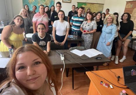 100 de elevi și studenți din Oradea au învățat despre Uniunea Europeană printr-un program Eramus+ (FOTO)